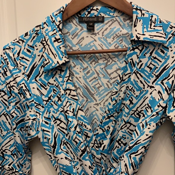 Femme de Carrière Wrap dress - Picture 2 of 8